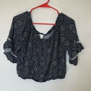 Forever 21 Cropped Blouse